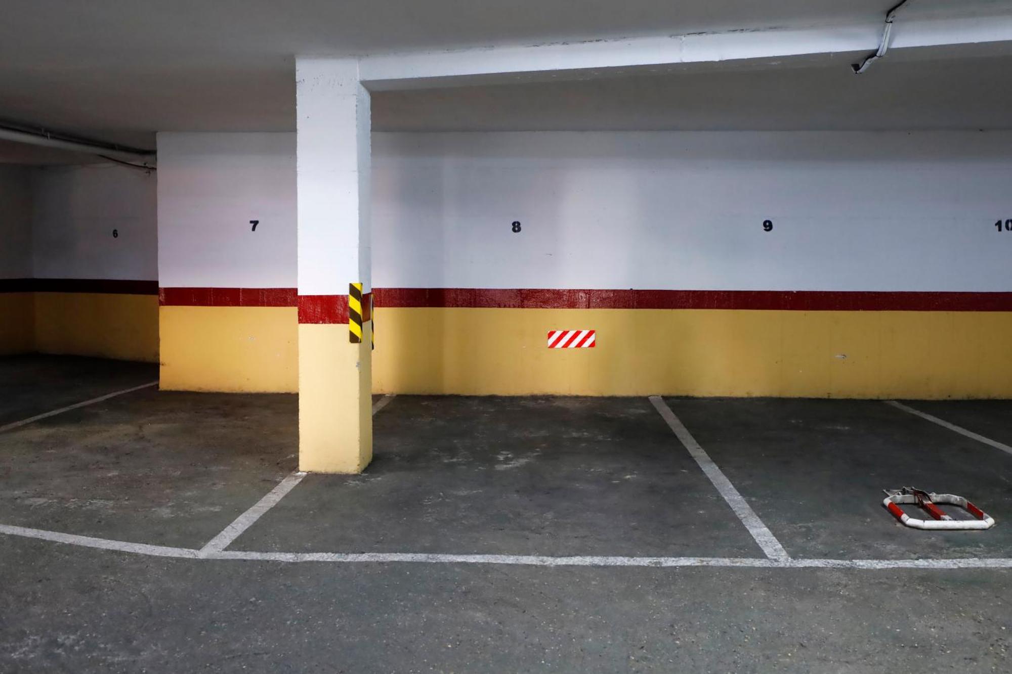 R & T Cordoba Center Apartamentos - Parking Экстерьер фото