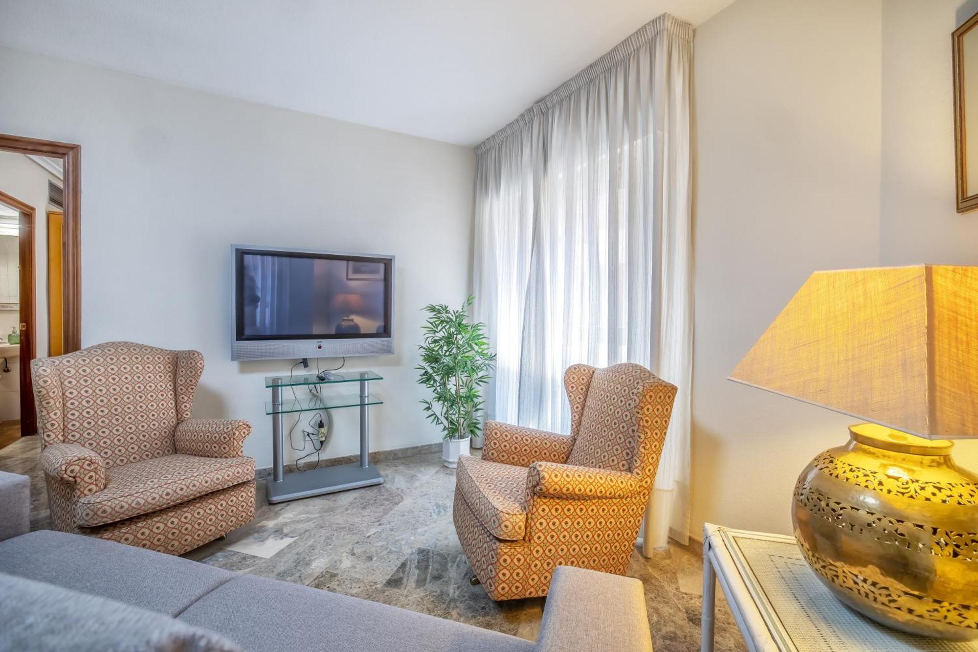 R & T Cordoba Center Apartamentos - Parking Экстерьер фото